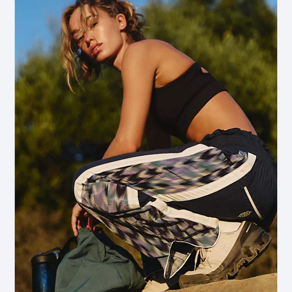 FREE PEOPLE MOVEMENT Champ is Here Amethyst Chevron Printed Athletic Pants - Picture 4 of 5